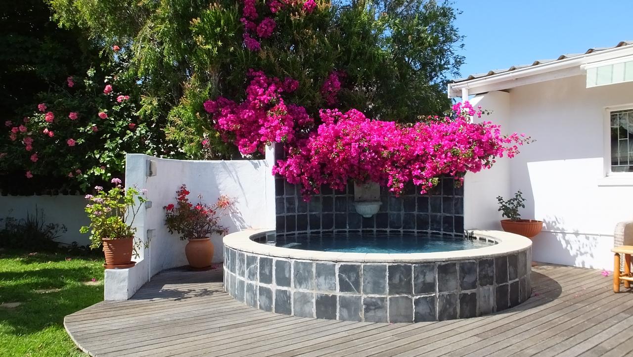 Paulyn Place Kenton on Sea Exterior photo